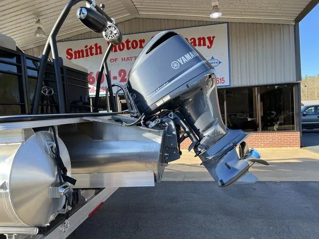 Slide: The Image of Veranda VP25RC 2024 - 10