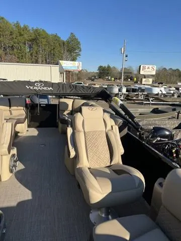 Slide: The Image of Veranda VP25RC 2024 - 13