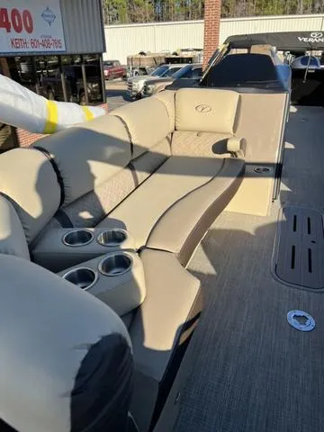 Slide: The Image of Veranda VP25RC 2024 - 14