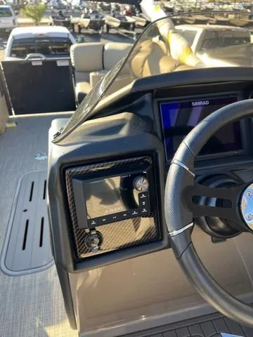 Slide: The Image of Veranda VP25RC 2024 - 19