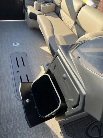 Slide: The Image of Veranda VP25RC 2024 - 25