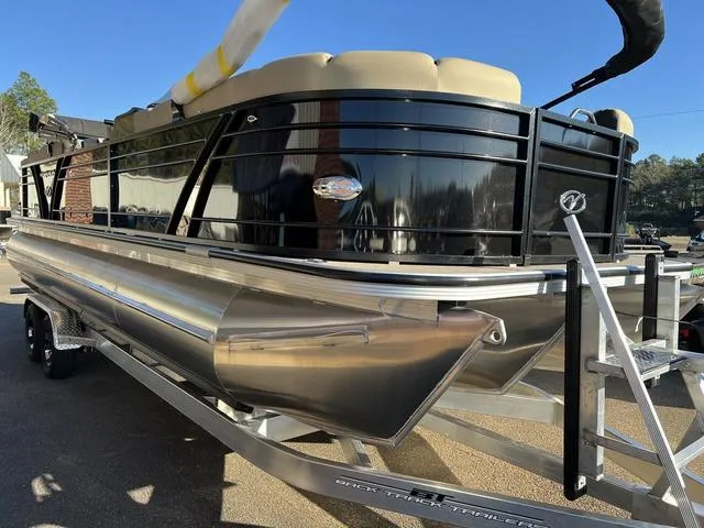 Slide: The Image of Veranda VP25RC 2024 - 3