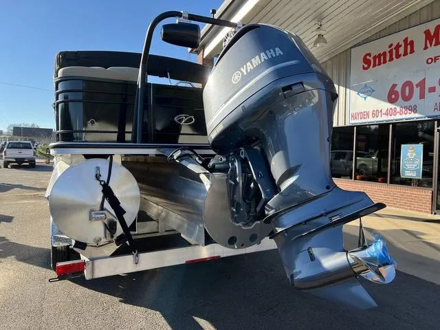 Slide: The Image of Veranda VP25RC 2024 - 8