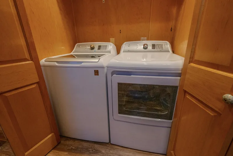 Slide: The Image of Laundry room with washer and dryer, Fantasy 19 X 90 model, 2007. - 28