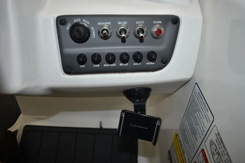 Slide: The Image of Tahoe® T16 2024 - 35