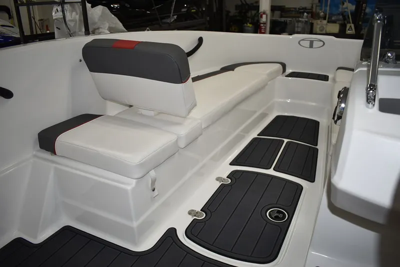 Slide: The Image of Tahoe® T16 2024 - 40