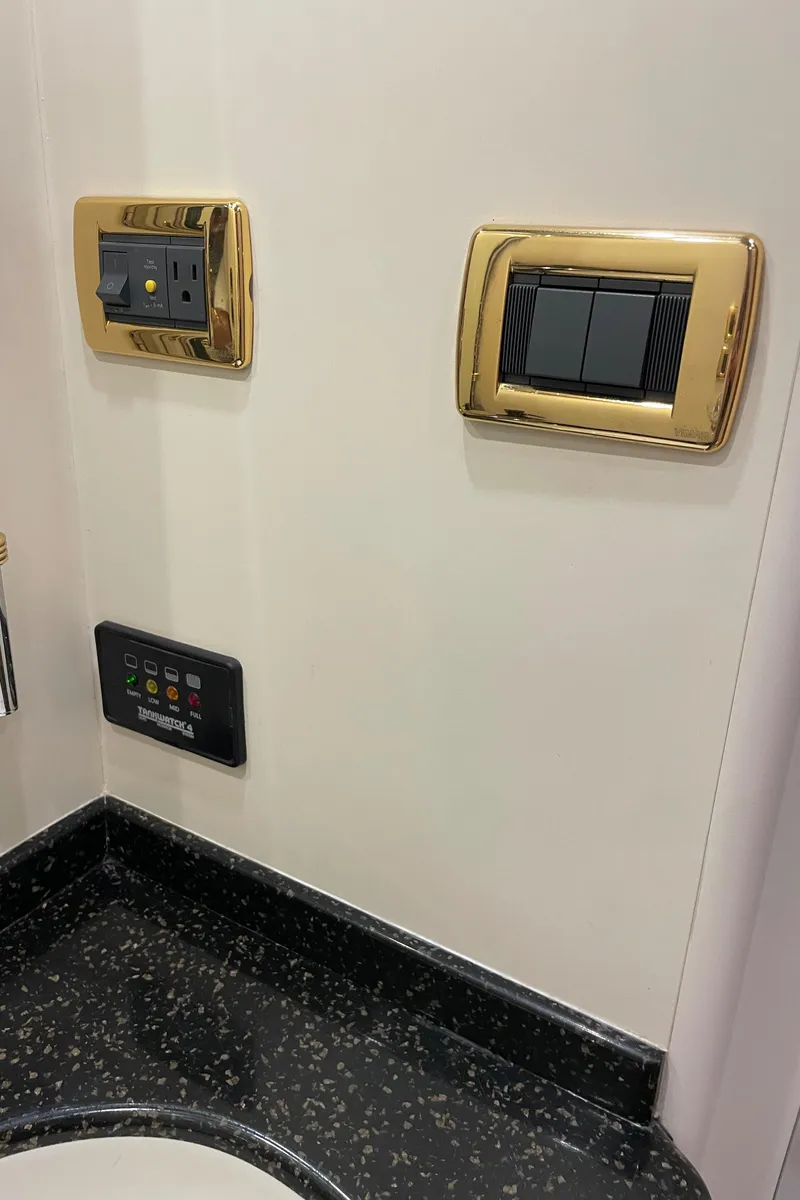 Slide: The Image of Carver 506 Motor Yacht 2001 - 50