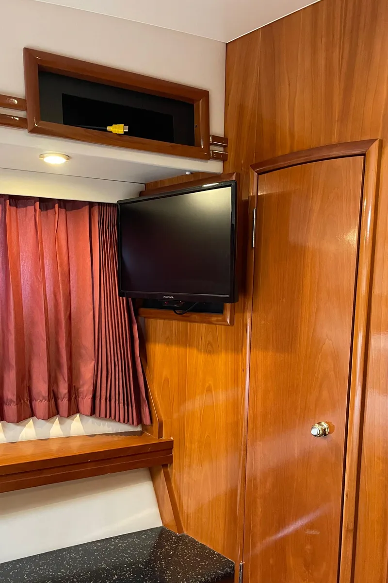 Slide: The Image of Carver 506 Motor Yacht 2001 - 53