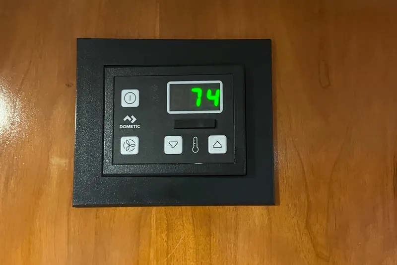 Slide: The Image of Carver 506 Motor Yacht 2001 - 75