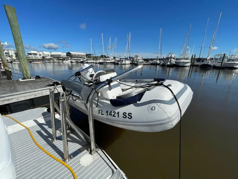 Slide: The Image of Carver Yachts 506 Motor Yacht 2001 - 76