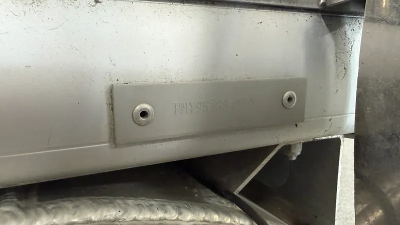 Slide: The Image of Premier 230 SUNSATION 2019 - 81