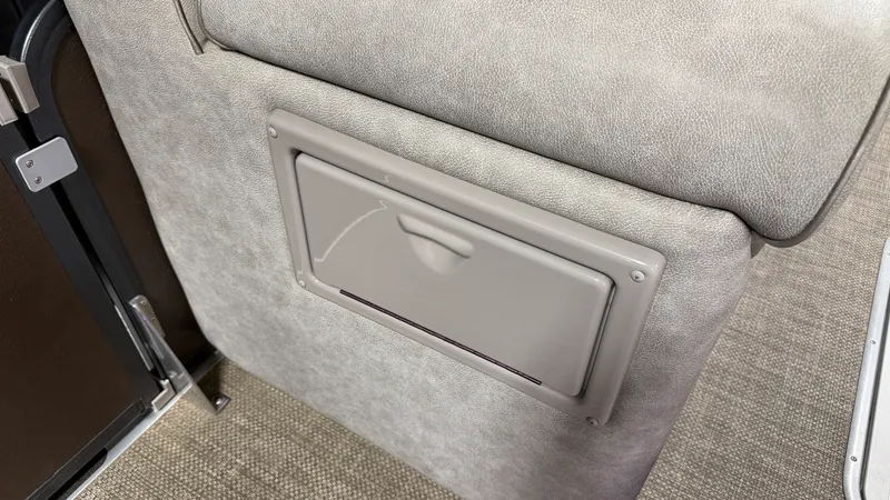 Slide: The Image of Premier 230 SUNSATION 2019 - 26