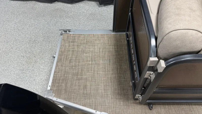 Slide: The Image of Premier 230 SUNSATION 2019 - 73