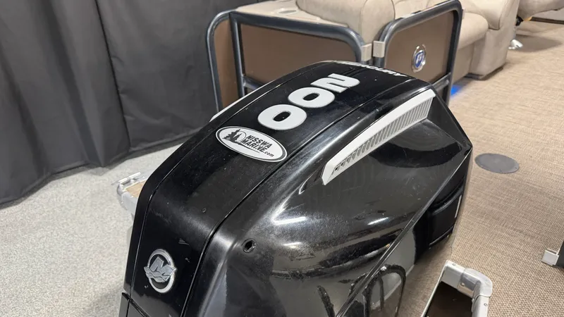 Slide: The Image of Premier 230 SUNSATION 2019 - 77