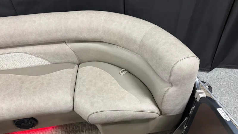 Slide: The Image of Premier 230 SUNSATION 2019 - 19