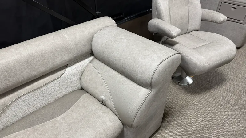Slide: The Image of Premier 230 SUNSATION 2019 - 63