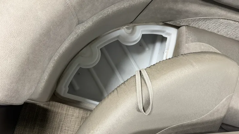 Slide: The Image of Premier 230 SUNSATION 2019 - 10