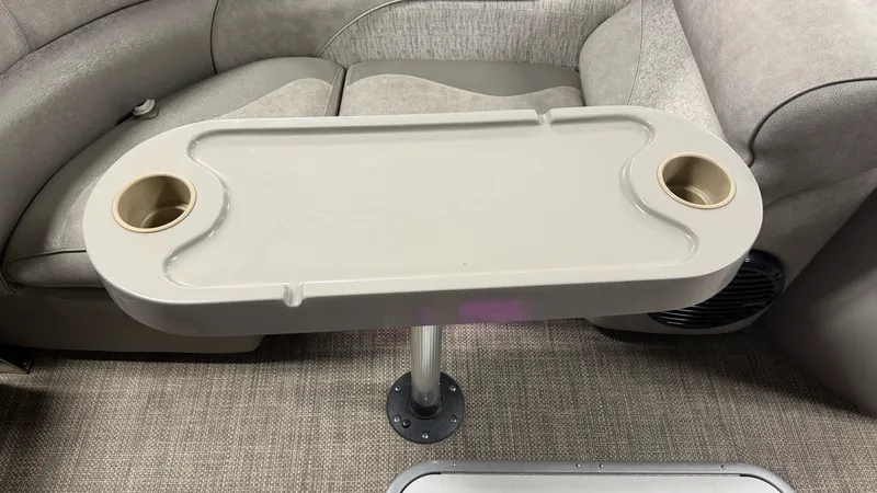 Slide: The Image of Premier 230 SUNSATION 2019 - 17