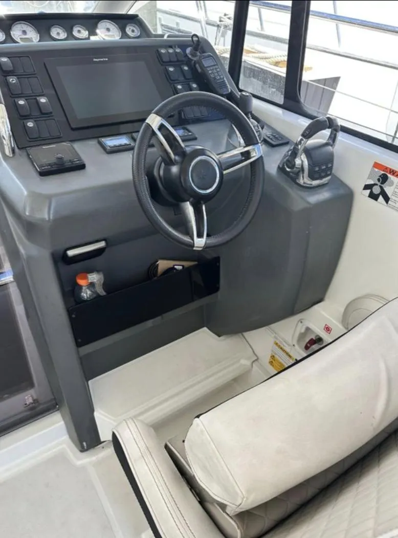 Slide: The Image of Jeanneau Leader 2018 - 15