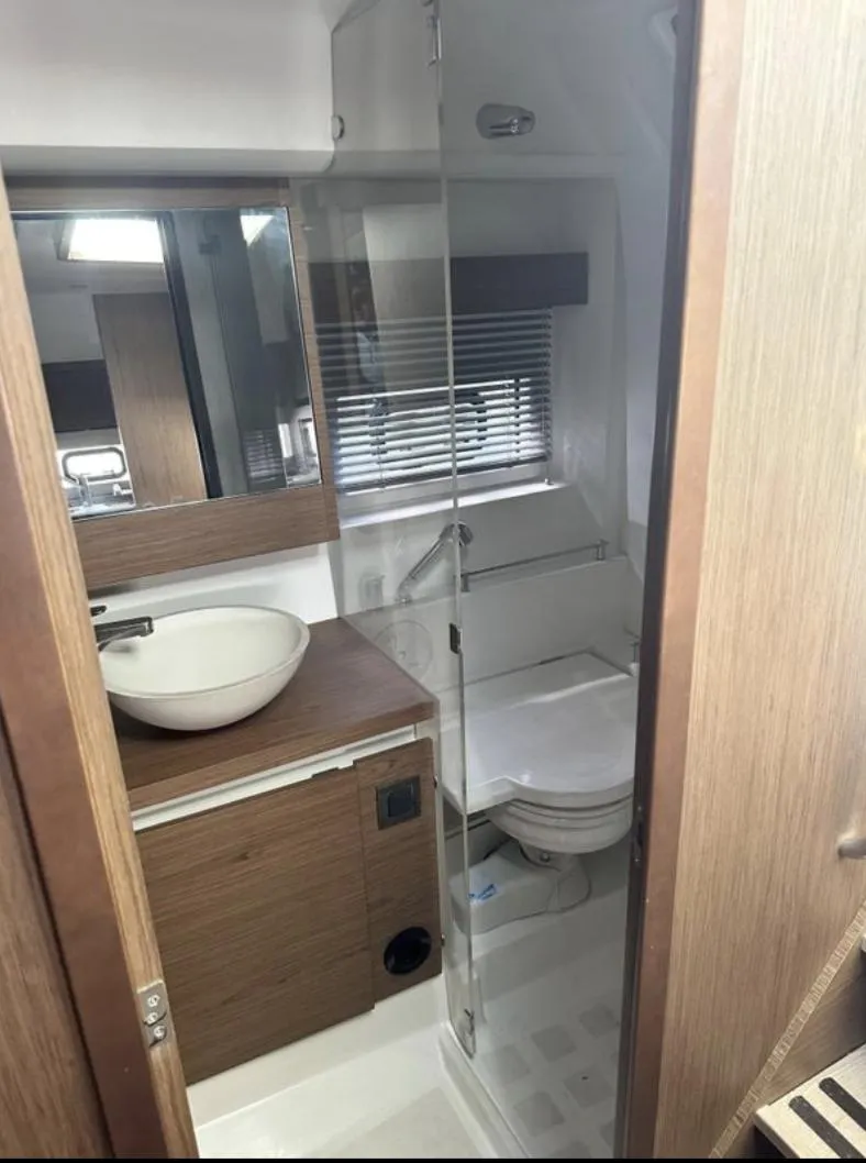 Slide: The Image of Jeanneau Leader 2018 - 16