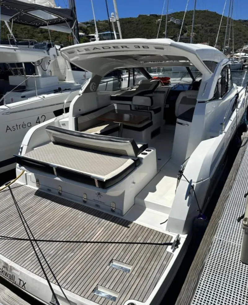 Slide: The Image of Jeanneau Leader 2018 - 6