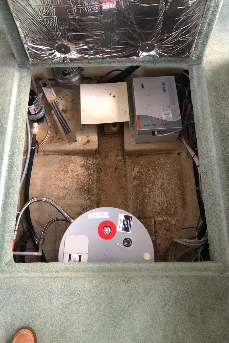 Slide: The Image of Blue Water 55' Coastal Cruiser 1989 - 65