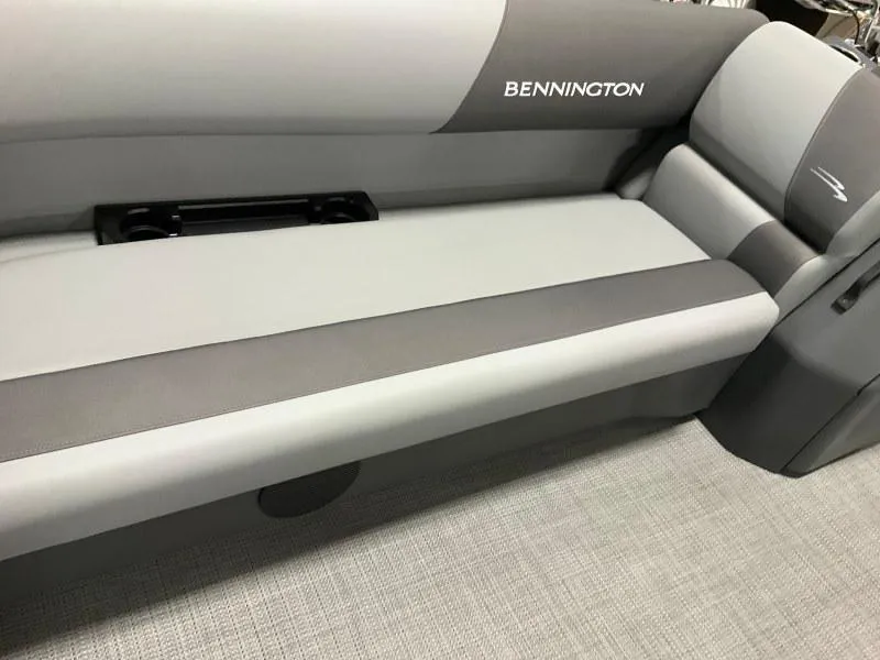 Slide: The Image of Bennington 20 SVL 2024 - 13