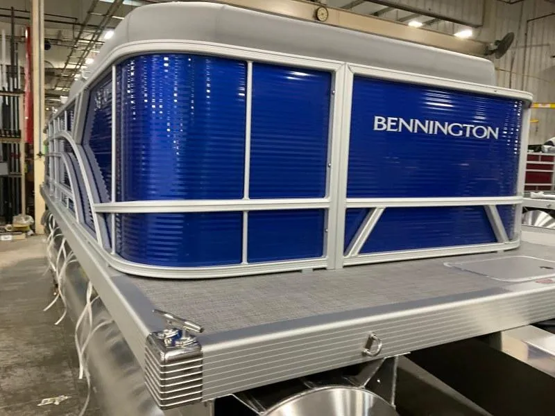 Slide: The Image of Bennington 20 SVL 2024 - 3