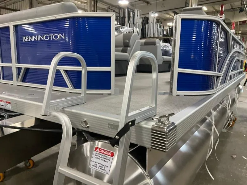 Slide: The Image of Bennington 20 SVL 2024 - 4