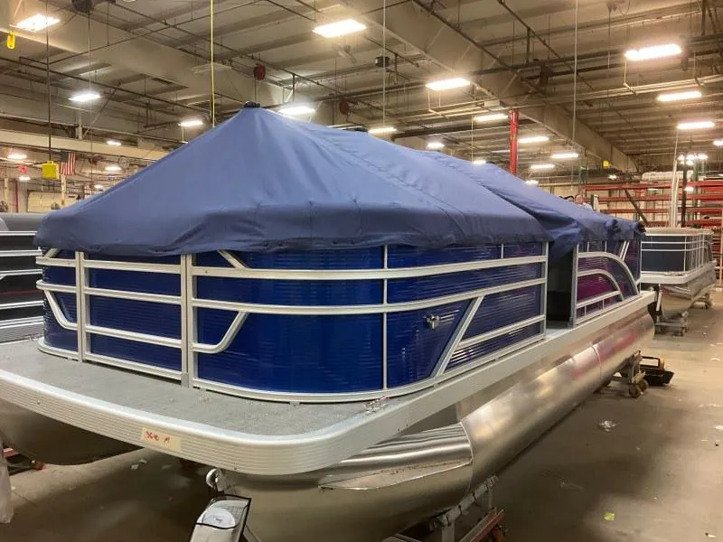 Slide: The Image of Bennington 20 SVL 2024 - 5