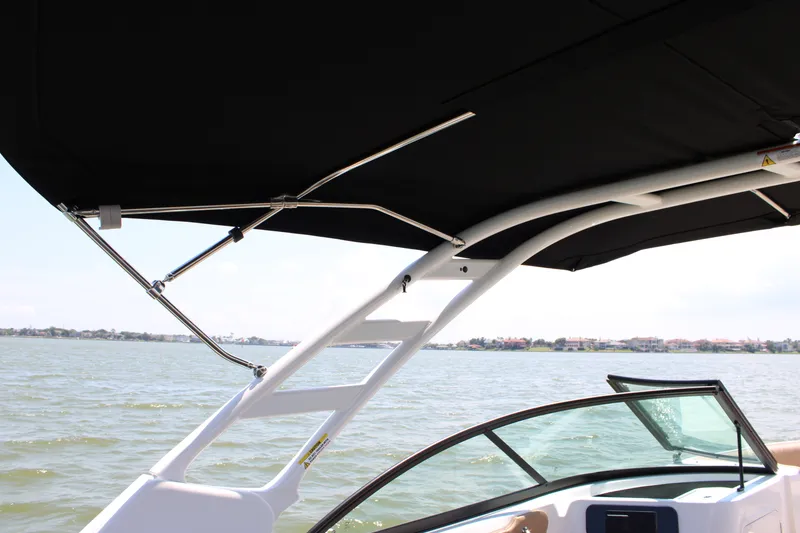 Slide: The Image of Sea Ray SDX 230 Surf 2026 - 10