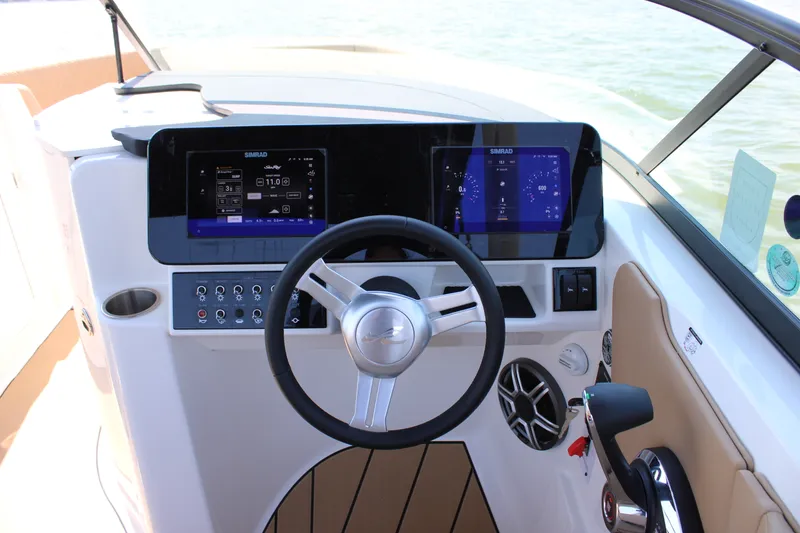 Slide: The Image of Sea Ray SDX 230 Surf 2026 - 24