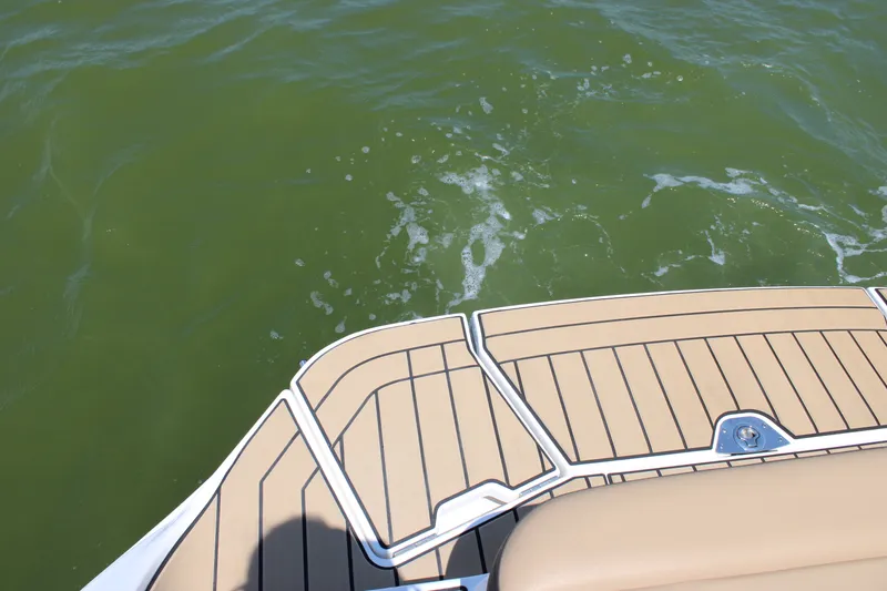 Slide: The Image of Sea Ray SDX 230 Surf 2026 - 9
