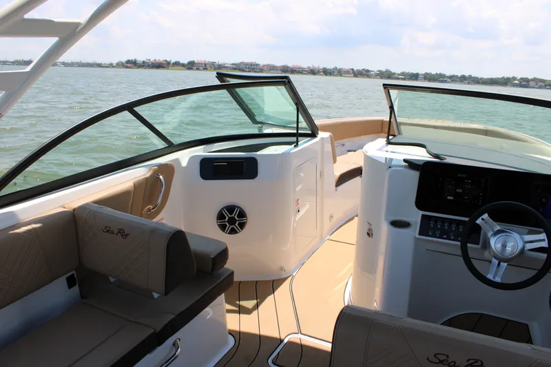 Slide: The Image of Sea Ray SDX 230 Surf 2026 - 11