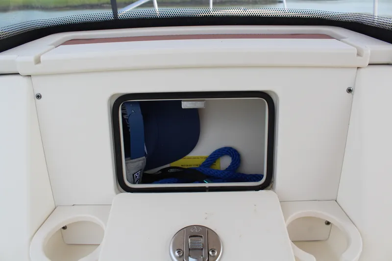Slide: The Image of Scout 175 SPORT DORADO 2021 - 22
