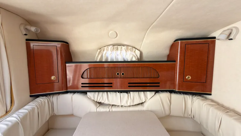 Slide: The Image of Sea Ray 280 SUNDANCER 2001 - 60