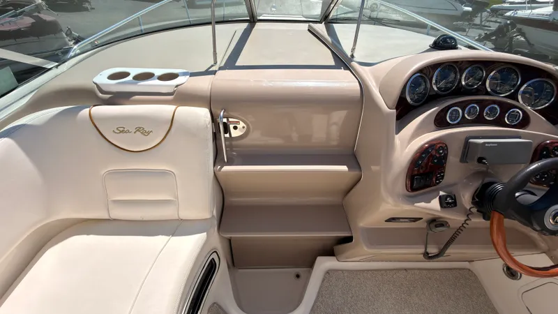 Slide: The Image of Sea Ray 280 SUNDANCER 2001 - 56