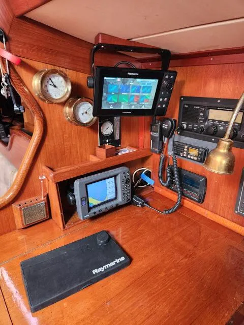 Slide: The Image of Navigation and communication equipment on a 1984 Nautor Swan 391 sailboat. - 13