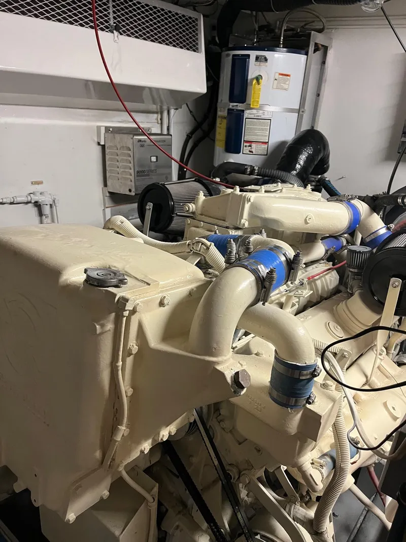 Slide: The Image of Hatteras 70 Cockpit Motor Yacht 1986 - 50