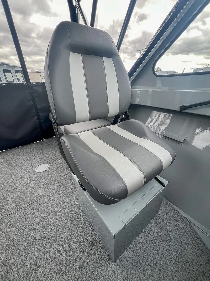 Slide: The Image of Hewescraft 200 ProV 2024 - 12