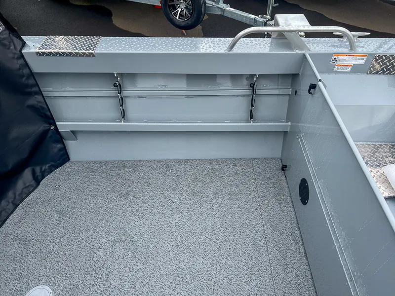 Slide: The Image of Hewescraft 200 ProV 2024 - 17