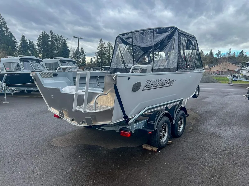 Slide: The Image of Hewescraft 200 ProV 2024 - 5