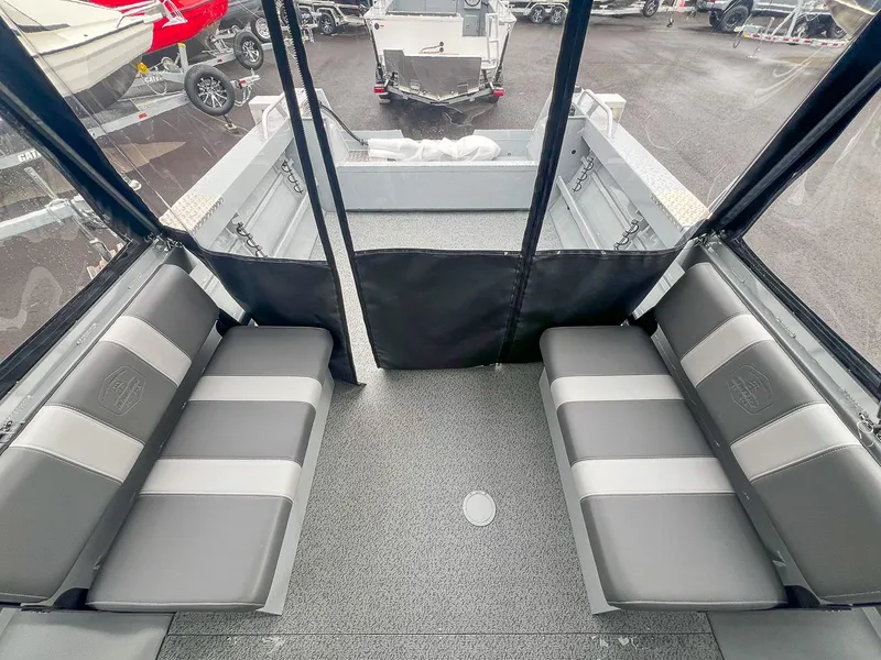 Slide: The Image of Hewescraft 200 ProV 2026 - 13