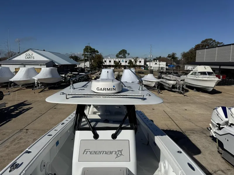 Slide: The Image of Freeman 34 VH Hull and Trailer 2019 - 12