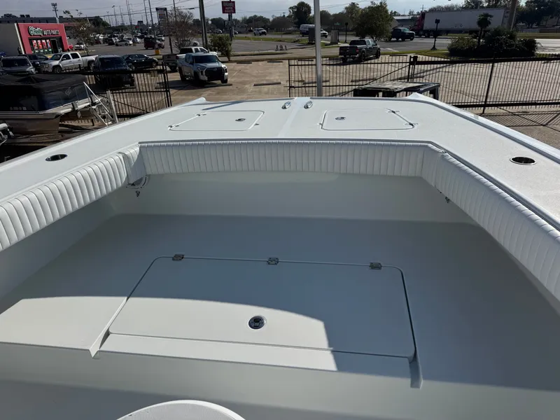 Slide: The Image of Freeman 34 VH Hull and Trailer 2019 - 23