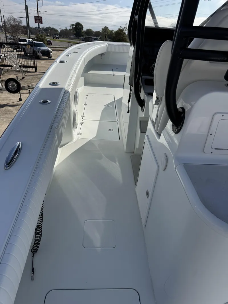 Slide: The Image of Freeman 34 VH Hull and Trailer 2019 - 26