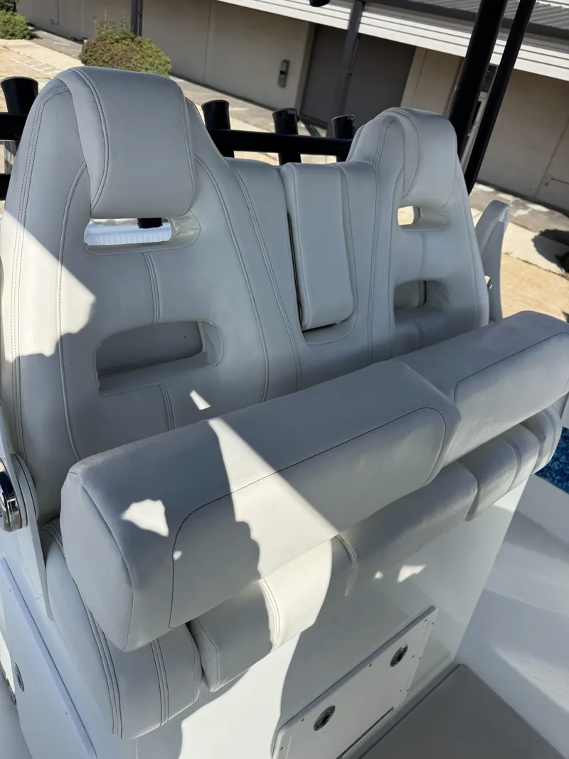 Slide: The Image of Freeman 34 VH Hull and Trailer 2019 - 29