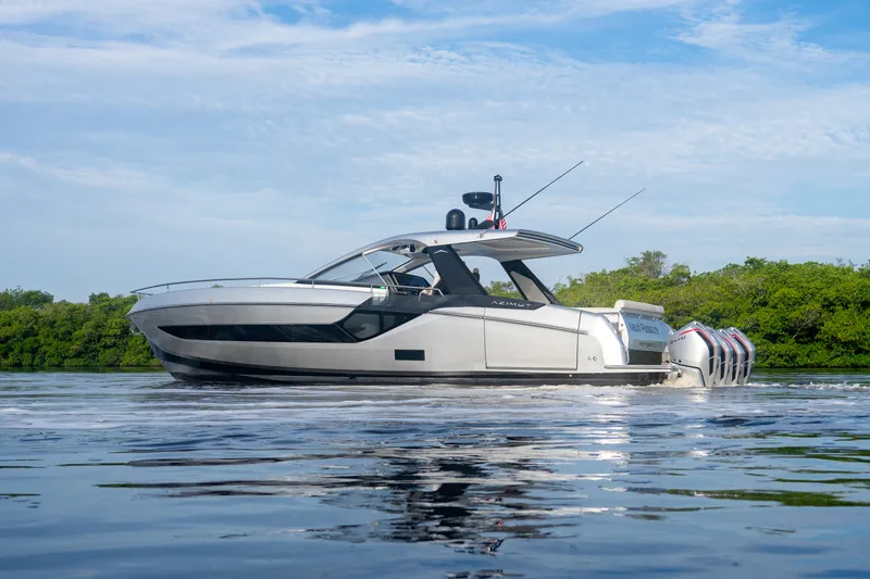 Slide: The Image of Azimut Verve 47 2022 - 60