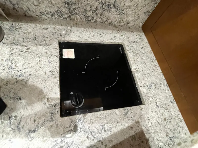 Slide: The Image of Cooktop - 31