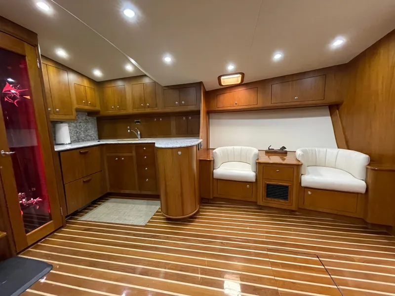 Slide: The Image of Port Side Below - 39